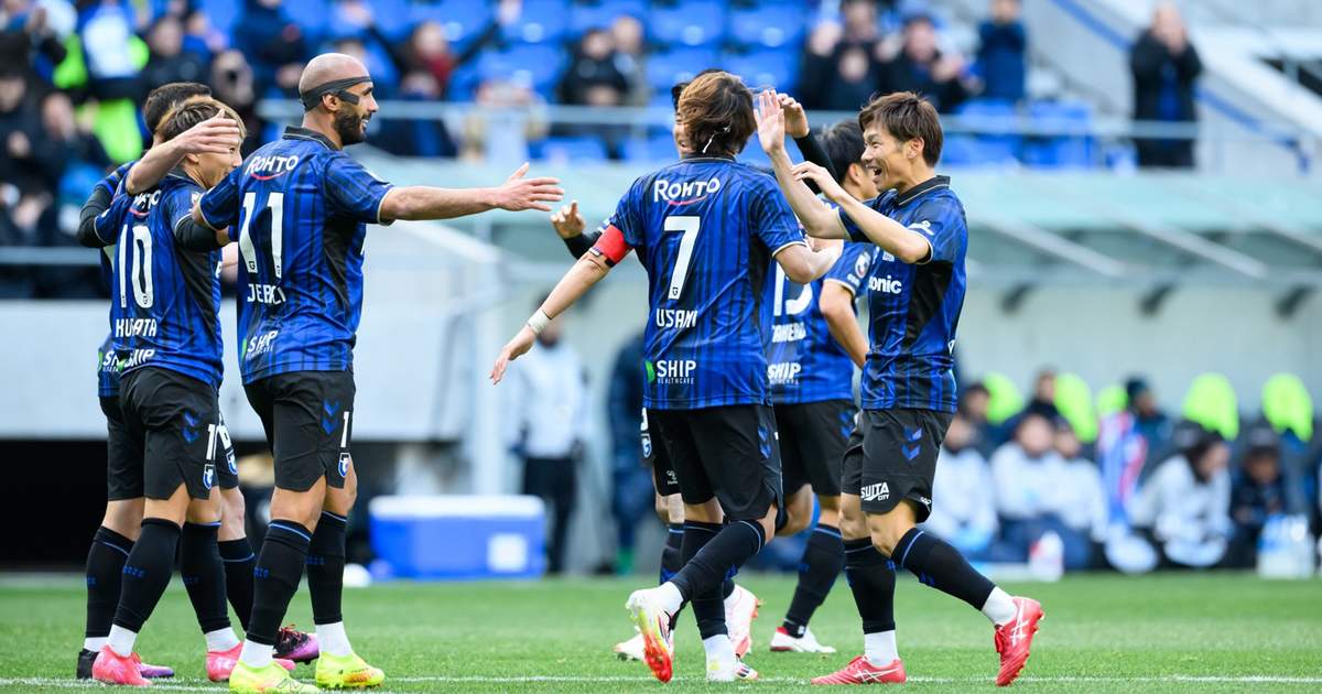 爱尔兰教练：C罗说我发布会给裁判施压，他被罚下可与我无关